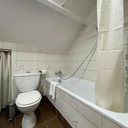 Cosy Place Des Abbesses-sacre-coeur ! Apartment