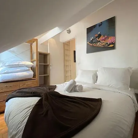 Cosy Place Des Abbesses-sacre-coeur ! *