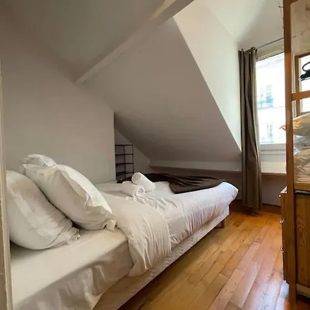 Cosy Place Des Abbesses-sacre-coeur !