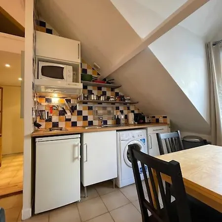 Cosy Place Des Abbesses-sacre-coeur ! Apartment Paris