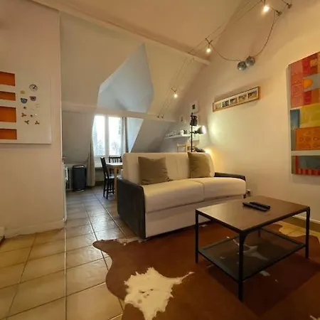 Appartamento Cosy Place Des Abbesses-sacre-coeur ! Parigi